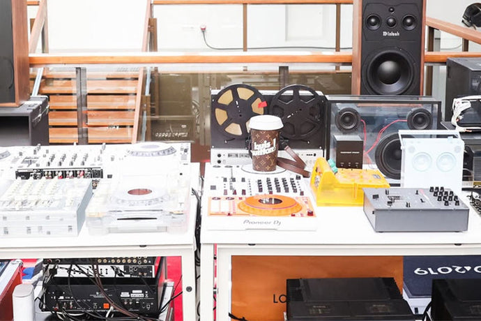 パリ伝説のセレクトショップcolettにTransparent Speakerが参加