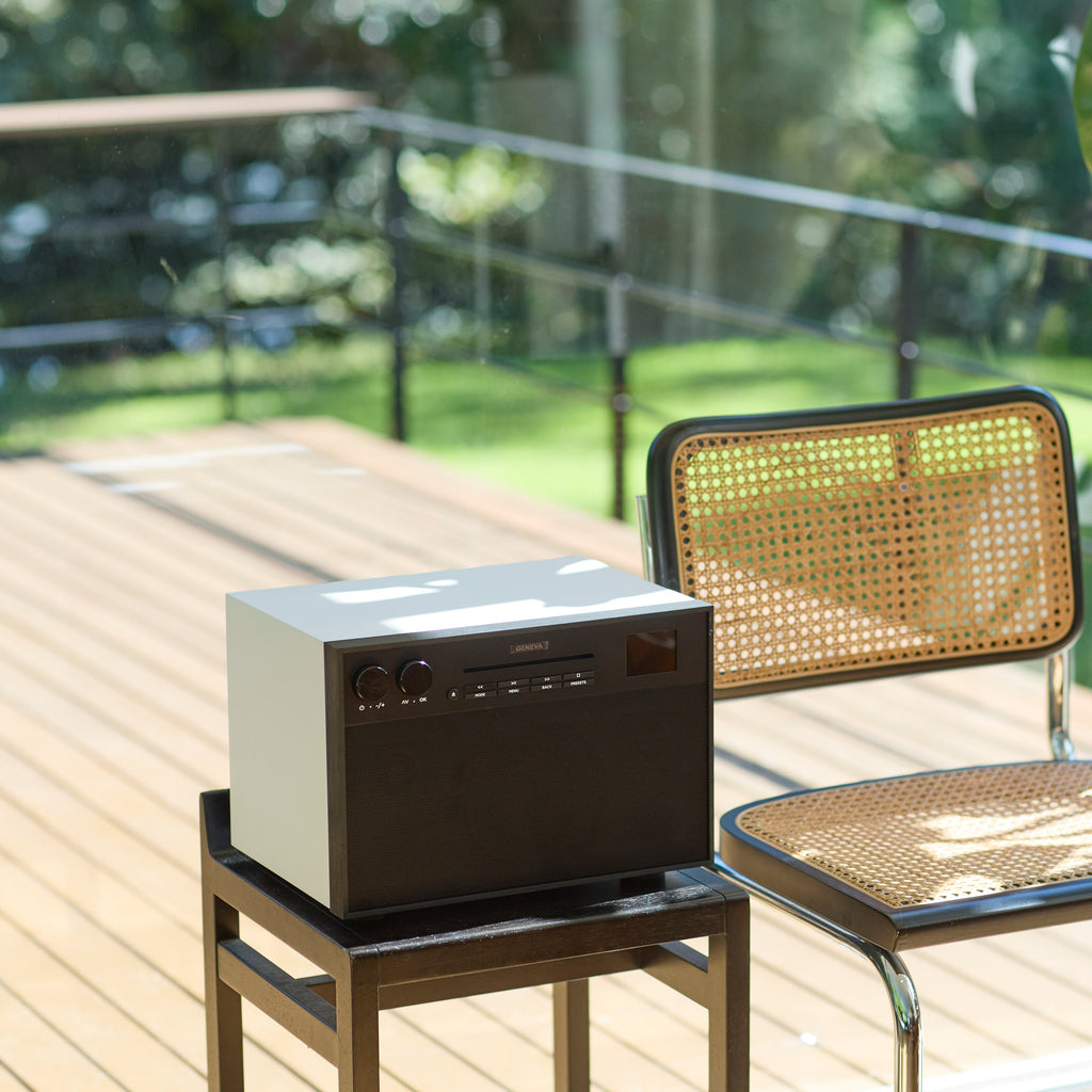 DeCon / M｜GENEVA｜ディコンM｜ジェネバ｜Wi-Fi対応, インターネットラジオ, FMラジオ,CDプレイヤー, Bluetoothスピーカー